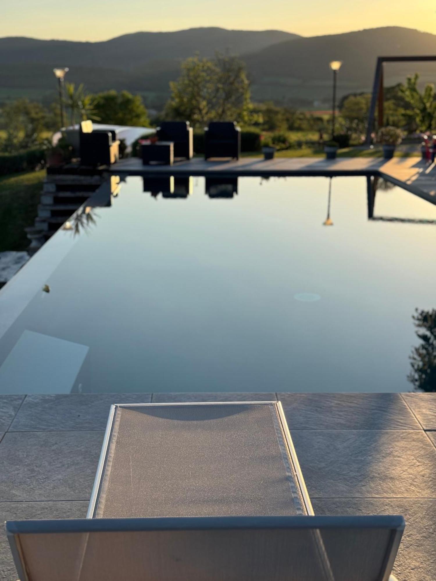 Villa Aquila Agello 外观 照片