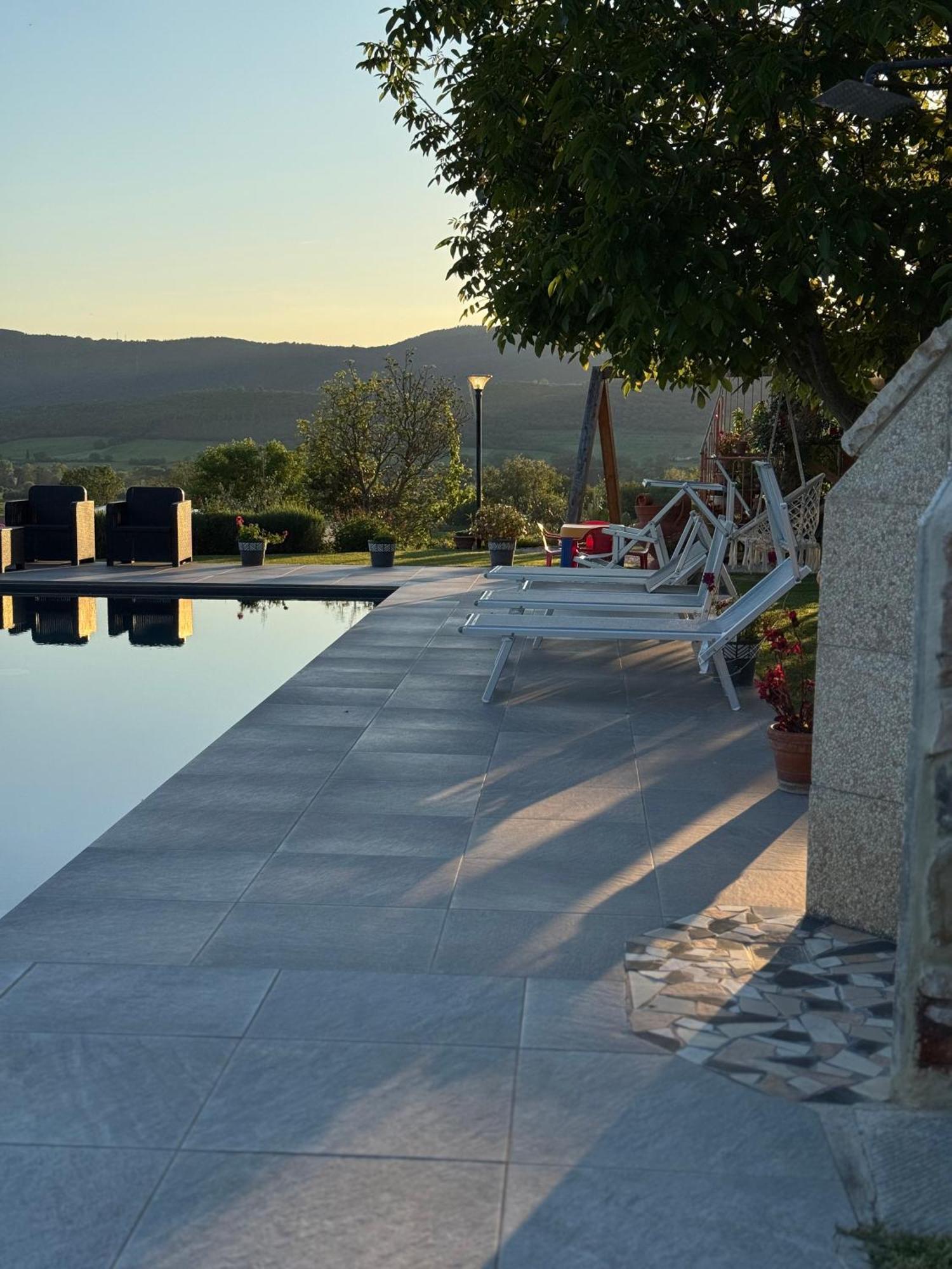 Villa Aquila Agello 外观 照片